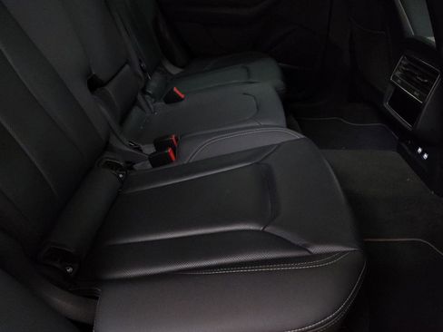 Used 2019 Audi Q8 Premium Plus w/ Premium Plus image 26