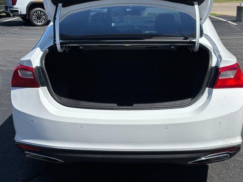 Used 2024 Chevrolet Malibu RS FWD image 9