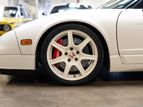 Used 2003 Acura NSX T image 25