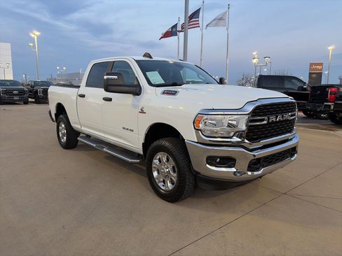 Used 2024 RAM 2500 Big Horn w/ Off Road Package image 7