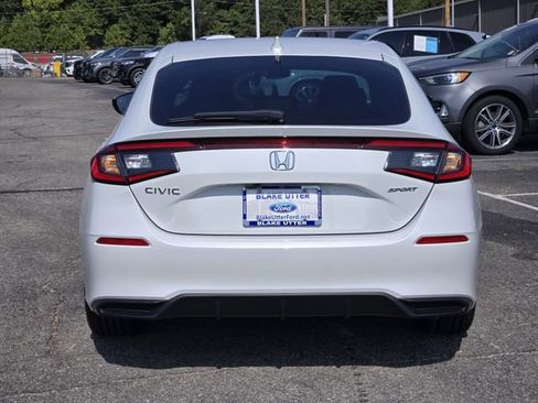Used 2025 Honda Civic Sport image 6