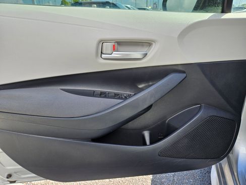 Used 2020 Toyota Corolla LE w/ Carpet Mat Package (TMS) FWD image 12