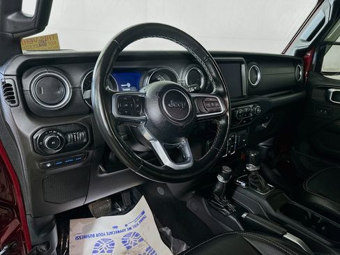 Used 2021 Jeep Wrangler Unlimited Sahara w/ Cold Weather Group image 9