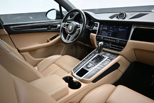 Used 2019 Porsche Macan AWD/4WD image 13