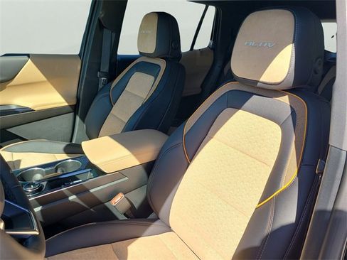 New 2026 Chevrolet Equinox ACTIV image 19