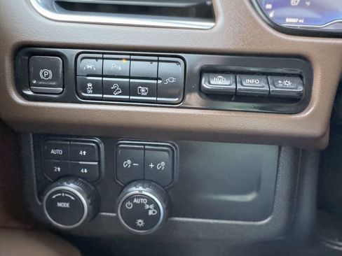 Used 2022 Chevrolet Tahoe High Country image 27