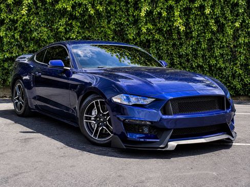 Used 2019 Ford Mustang GT Premium RWD image 2