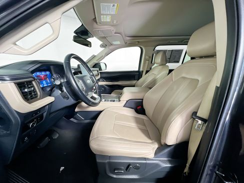 Used 2024 Ford Expedition Limited image 14