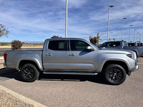 Used 2023 Toyota Tacoma SR5 image 6