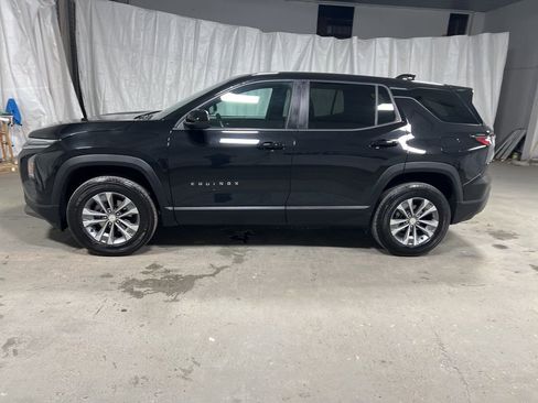 Used 2025 Chevrolet Equinox LT image 4