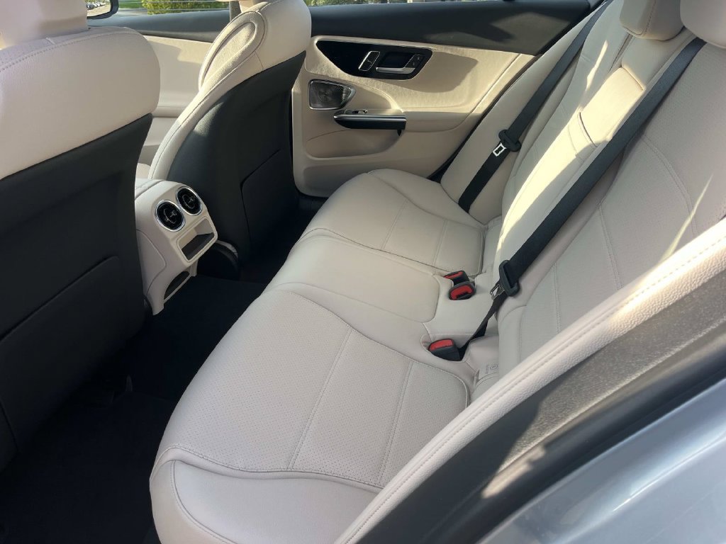 Used 2025 Mercedes-Benz C 300 Sedan image 19