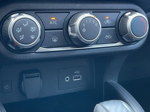 New 2025 Nissan Versa SV w/ Trunk Package image 30