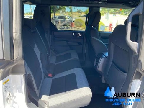 Used 2025 Ford Bronco Big Bend AWD/4WD image 15