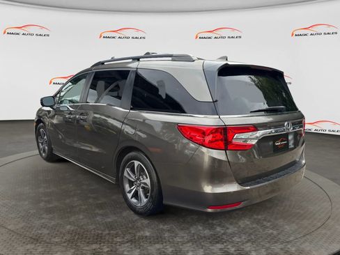 Used 2018 Honda Odyssey Touring image 8