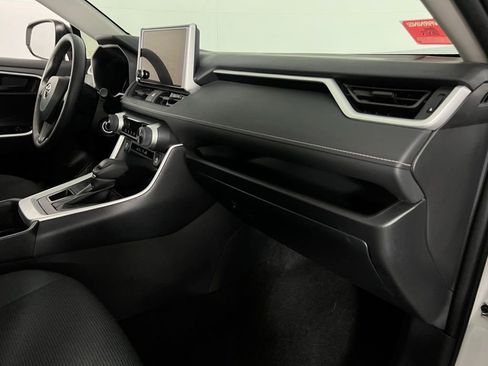 Used 2025 Toyota RAV4 LE image 29