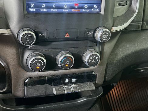 Used 2021 RAM 1500 Big Horn image 23