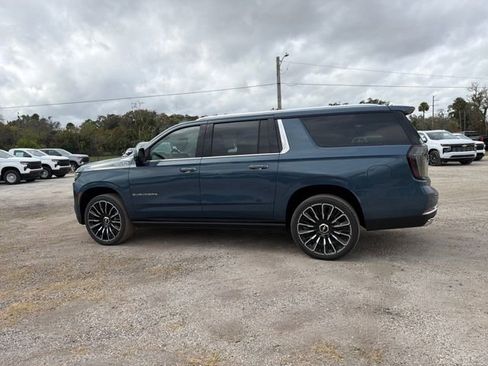 New 2026 Chevrolet Suburban High Country image 6