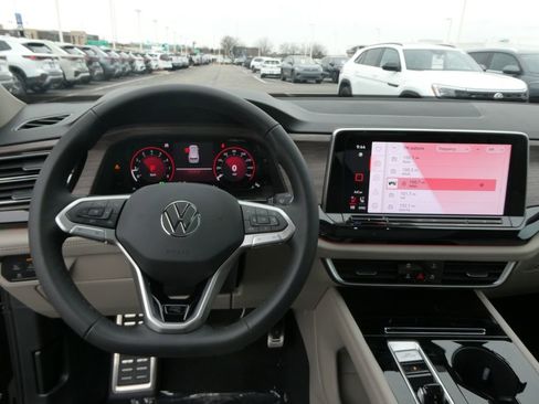 New 2026 Volkswagen Atlas SEL Premium R-Line AWD/4WD image 16