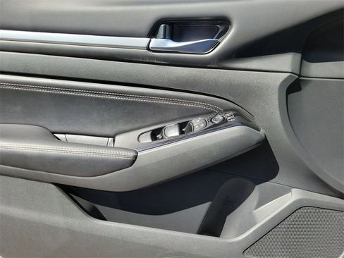 Used 2023 Nissan Altima 2.5 SL image 15