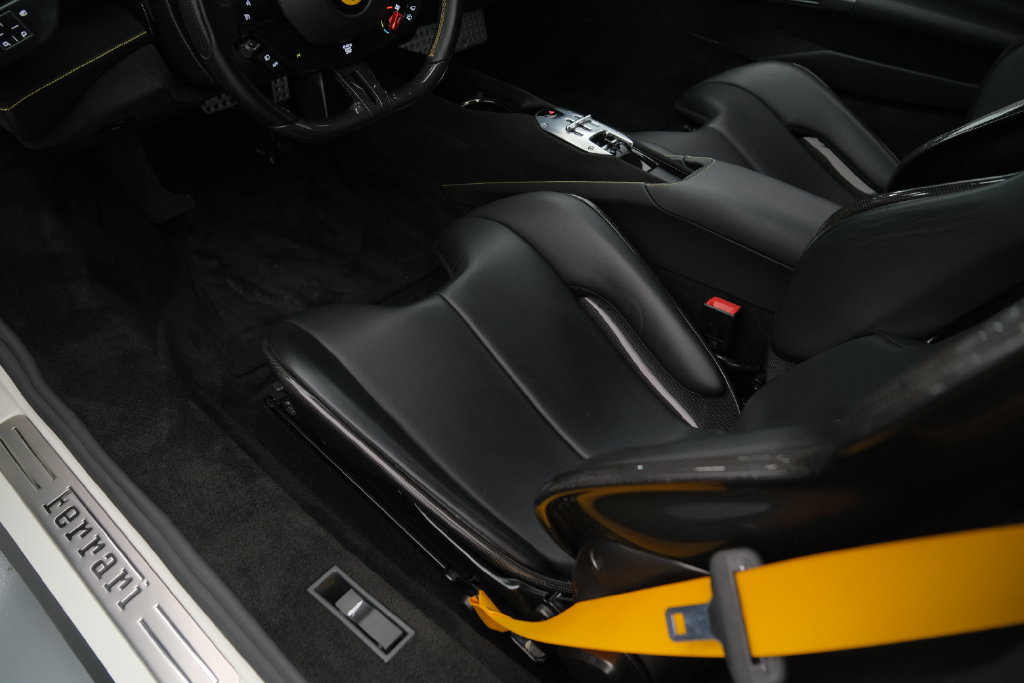 Used 2021 Ferrari SF90 Stradale AWD/4WD image 11