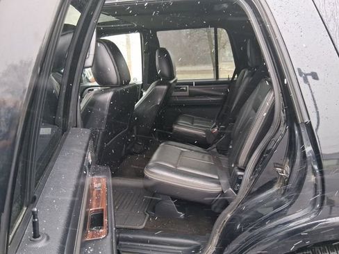 Used 2016 Ford Expedition Platinum image 19