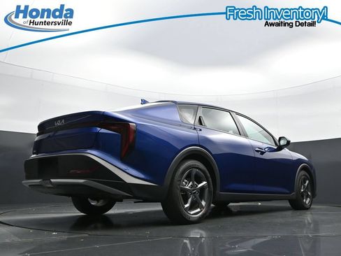 Used 2025 Kia K4 FWD image 45