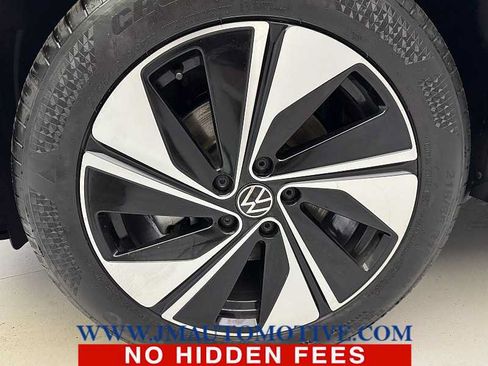 Used 2024 Volkswagen Taos SE AWD/4WD image 9