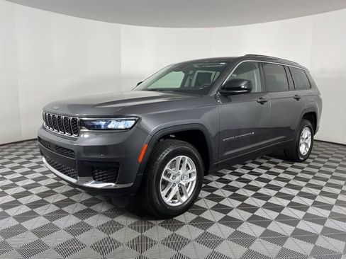 Used 2023 Jeep Grand Cherokee L Laredo w/ Luxury Tech Group I image 5