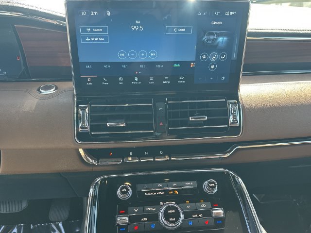 Used 2023 Lincoln Navigator Reserve AWD/4WD image 17