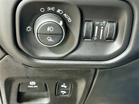 Used 2019 RAM 1500 Limited image 12