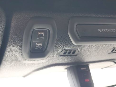 Used 2018 Jeep Wrangler Unlimited Rubicon AWD/4WD image 31