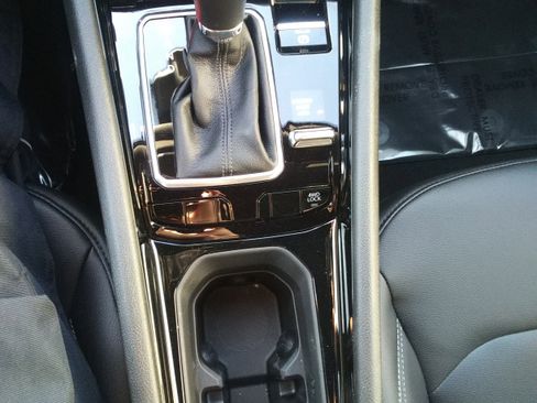 New 2026 Jeep Compass Limited AWD/4WD image 17