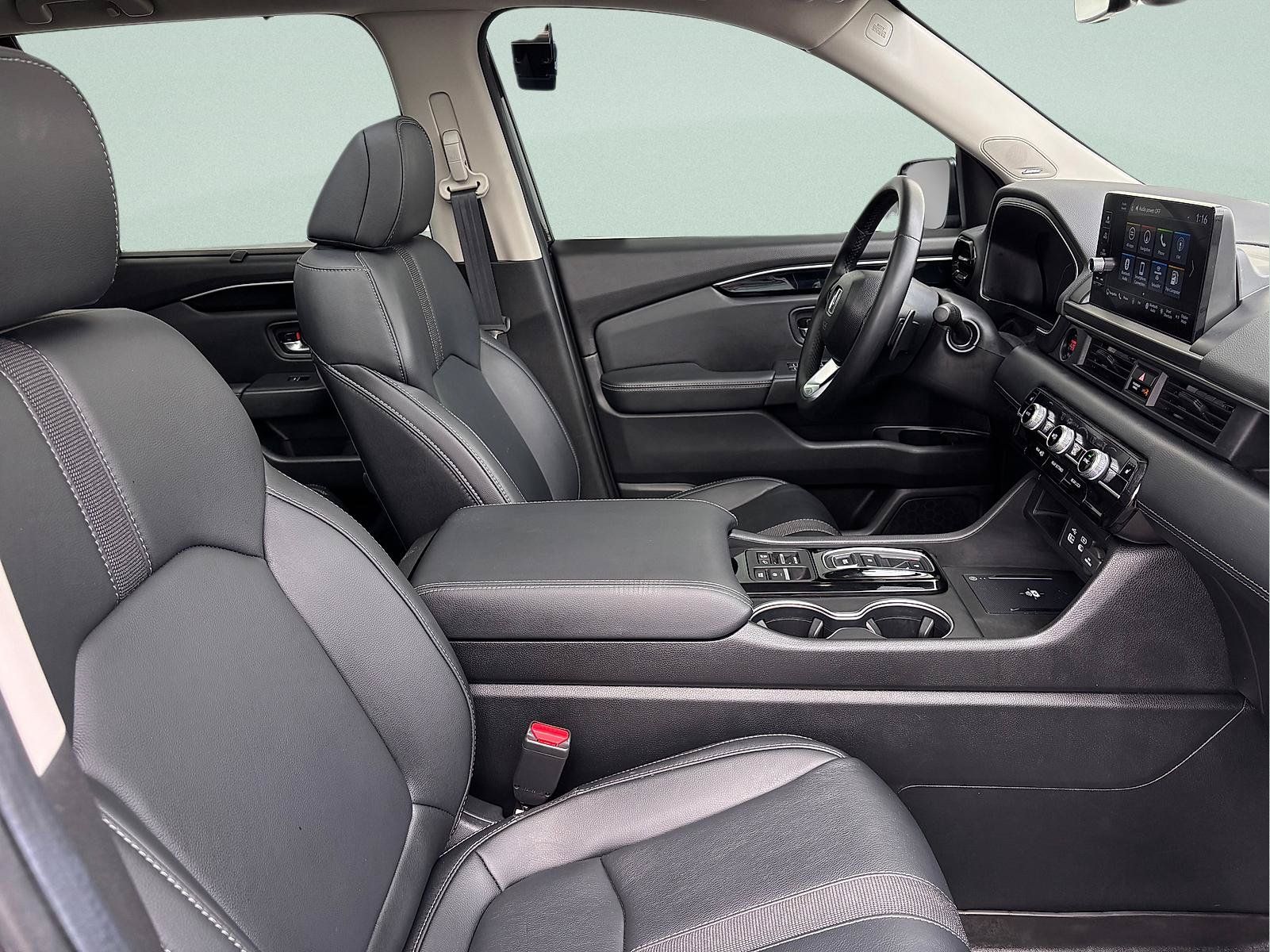 Certified 2025 Honda Pilot Touring image 40