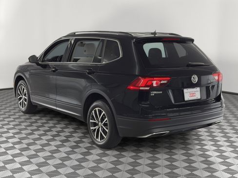 Used 2019 Volkswagen Tiguan SE FWD image 3