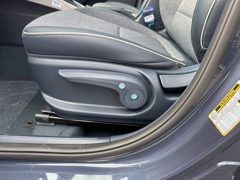 New 2025 Hyundai Venue Limited image 13