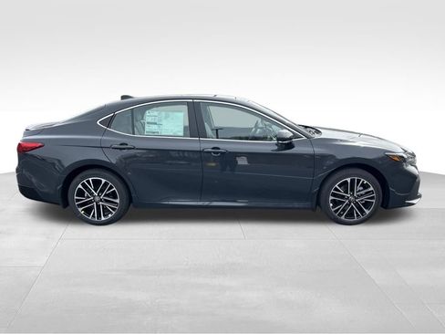 New 2026 Toyota Camry XLE image 6