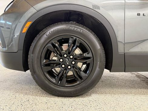 Used 2019 Chevrolet Blazer LT image 9