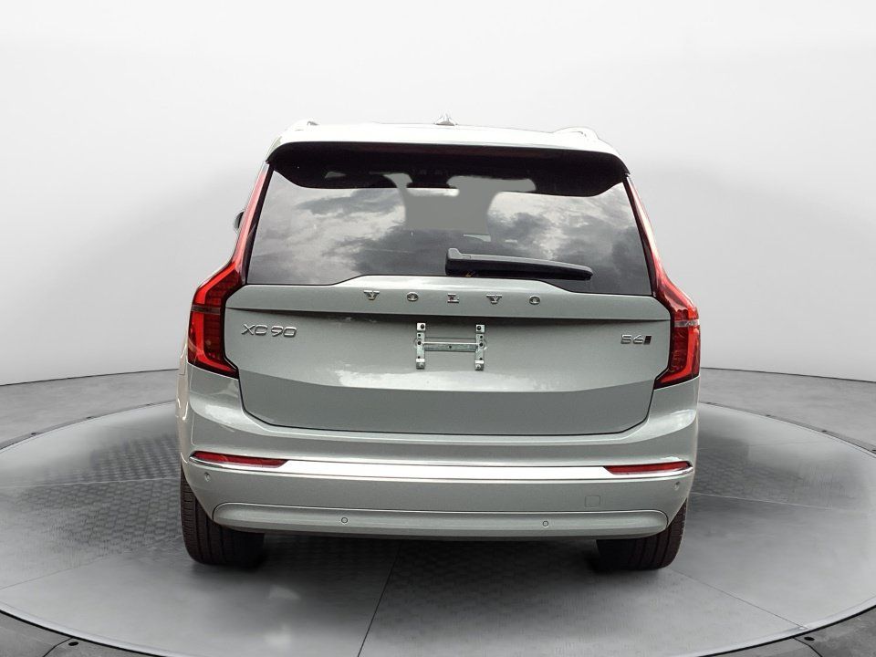 Used 2026 Volvo XC90 B6 Core AWD/4WD image 6