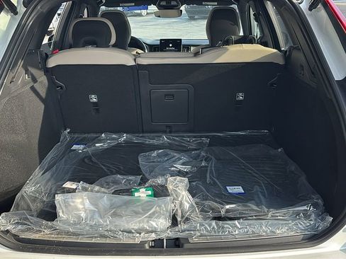 New 2026 Volvo XC60 B5 Plus w/ Protection Package Premier image 31