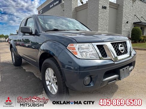 Used 2019 Nissan Frontier SV RWD image 1