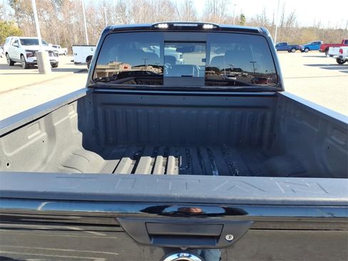 Used 2021 Nissan Titan S w/ S Utility Package image 6