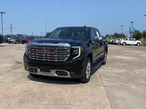Used 2023 GMC Sierra 1500 Denali AWD/4WD image 4