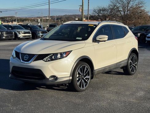 Used 2018 Nissan Rogue Sport SL image 7