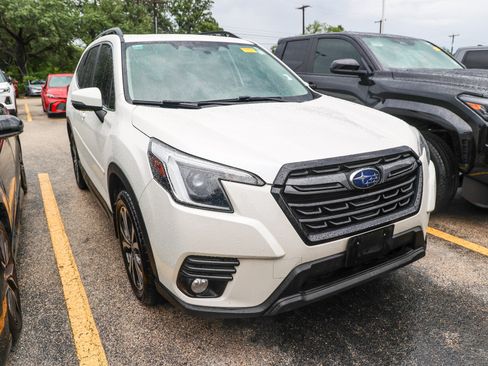 Used 2023 Subaru Forester Limited AWD/4WD image 5