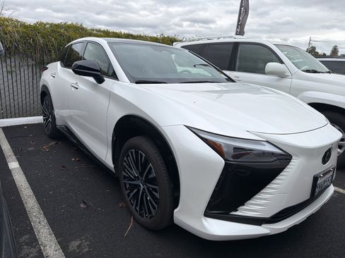 Used 2024 Lexus RZ 300e Premium image 1