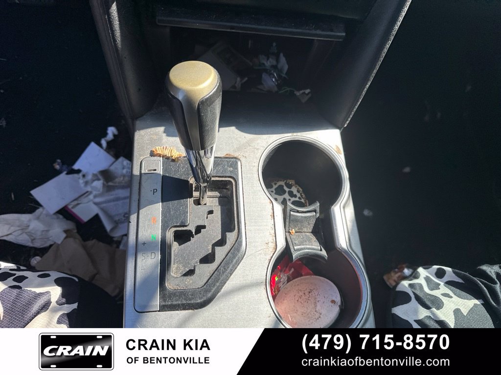 Used 2012 Toyota Camry SE FWD image 18