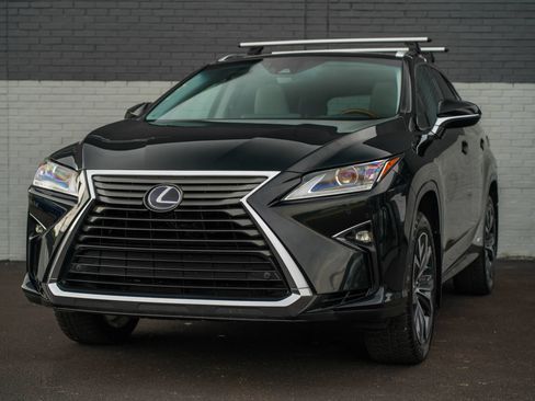 Used 2018 Lexus RX 450hL Premium w/ Premium Package AWD/4WD image 1