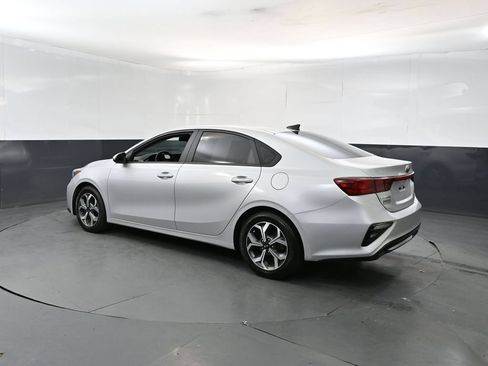 Used 2021 Kia Forte LXS FWD image 3