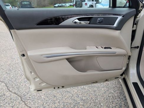 Used 2016 Lincoln MKZ AWD w/ Equipment Group 200A Select image 15