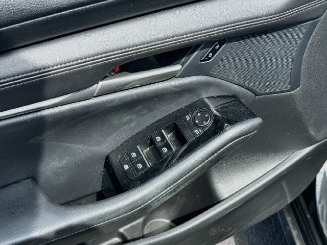 Used 2025 MAZDA MAZDA3 s FWD image 24
